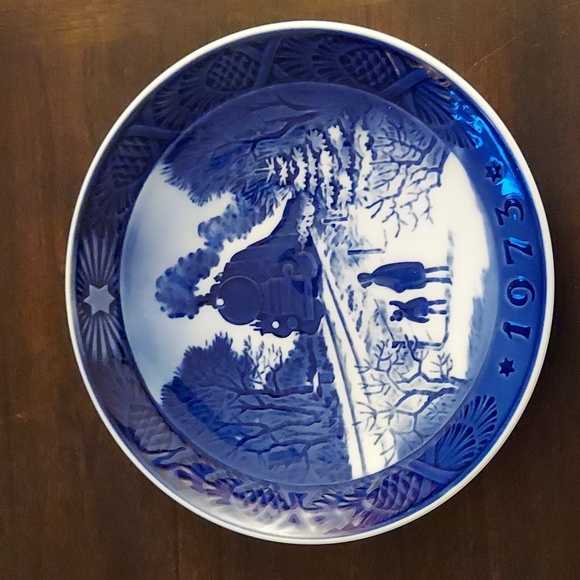 Royal Copenhagen Denmark plate - Picture 1 of 5